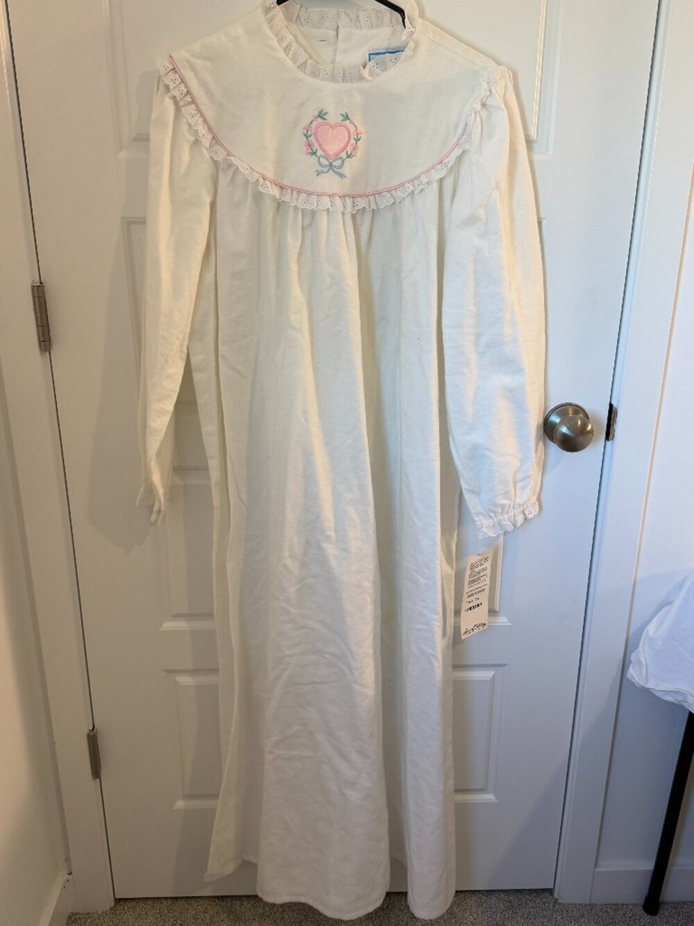 NWT Lanz of Salzburg White Cotton Nightgown Medium Cottagecore Prairie Lace